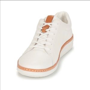 Clarks Amberlee Rosa White Unstructured Leather Lace Up Sneakers Sz 7